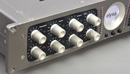 various-Elysia Mpressor 902001 s/n 000101